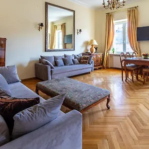 Appartamento Luster I Obrazow, Varsavia