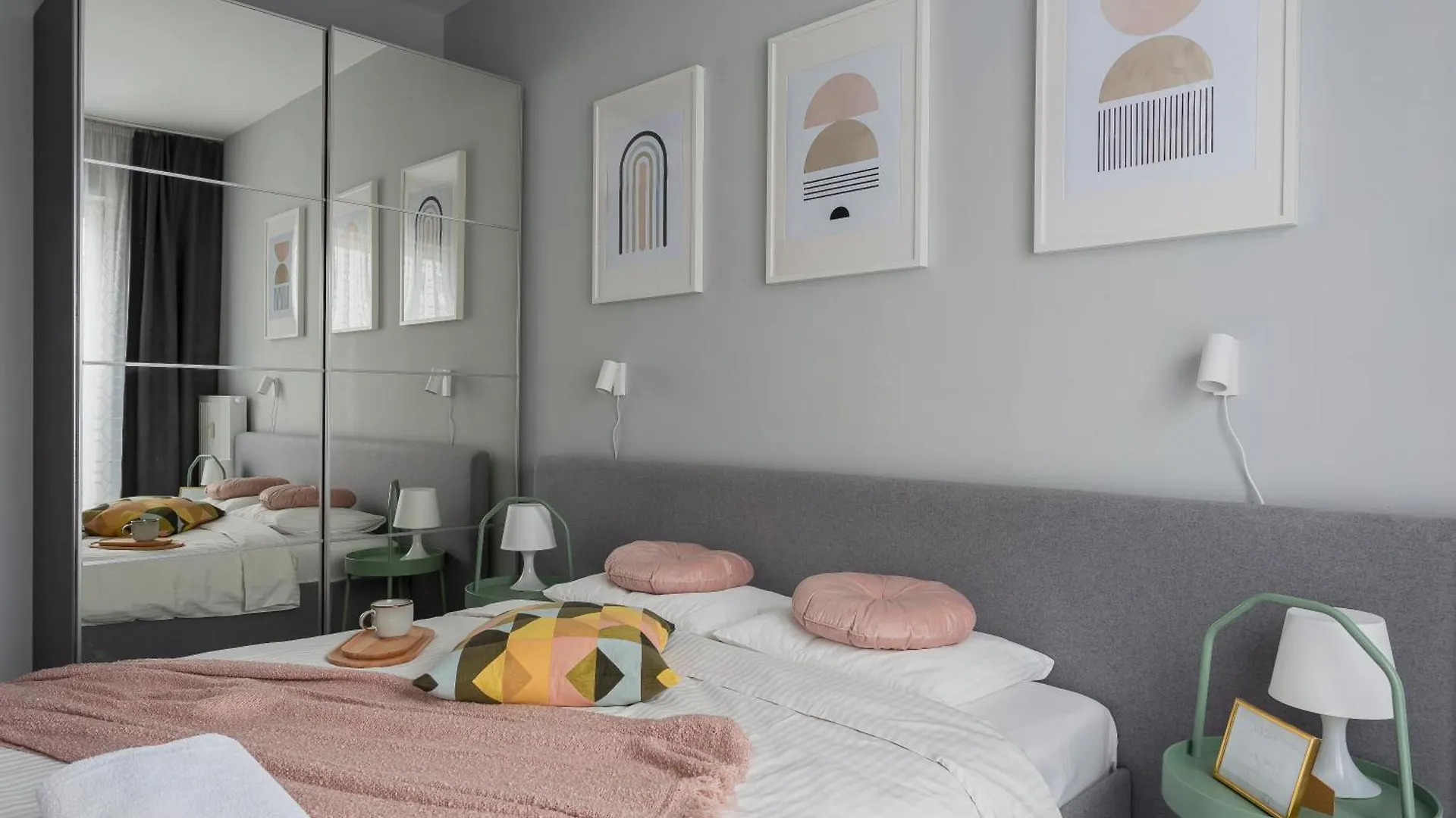 Athome Apartments - Chmielna 104 Warsaw Poland